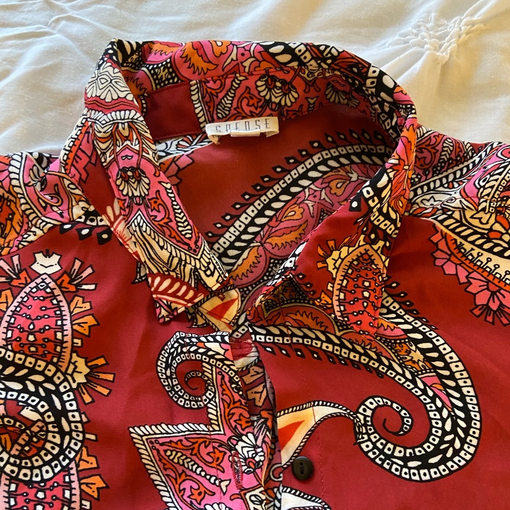Women’s shirt
